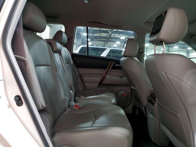Photo 11 from auction – 2013 TOYOTA HIGHLANDER with VIN 5TDDK3EH2DS215135