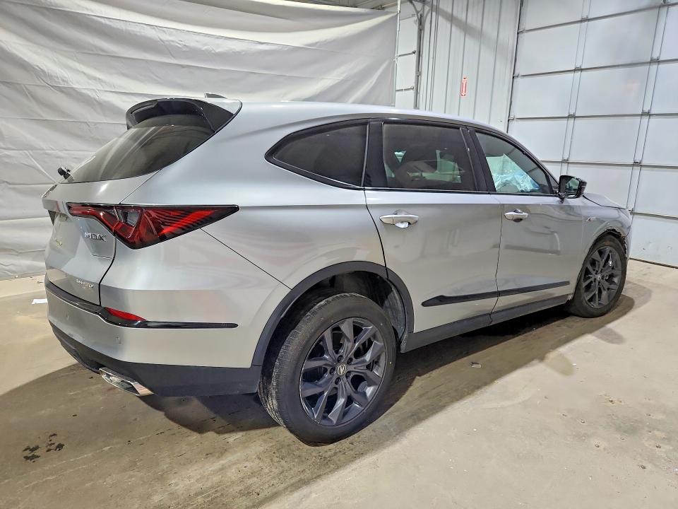 Photo 3 from auction – 2023 ACURA MDX with VIN 5J8YE1H02PL030125