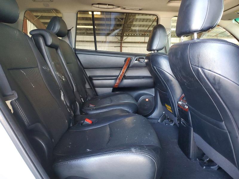 Photo 11 from auction – 2012 TOYOTA HIGHLANDER with VIN 5TDDK3EHXCS113595