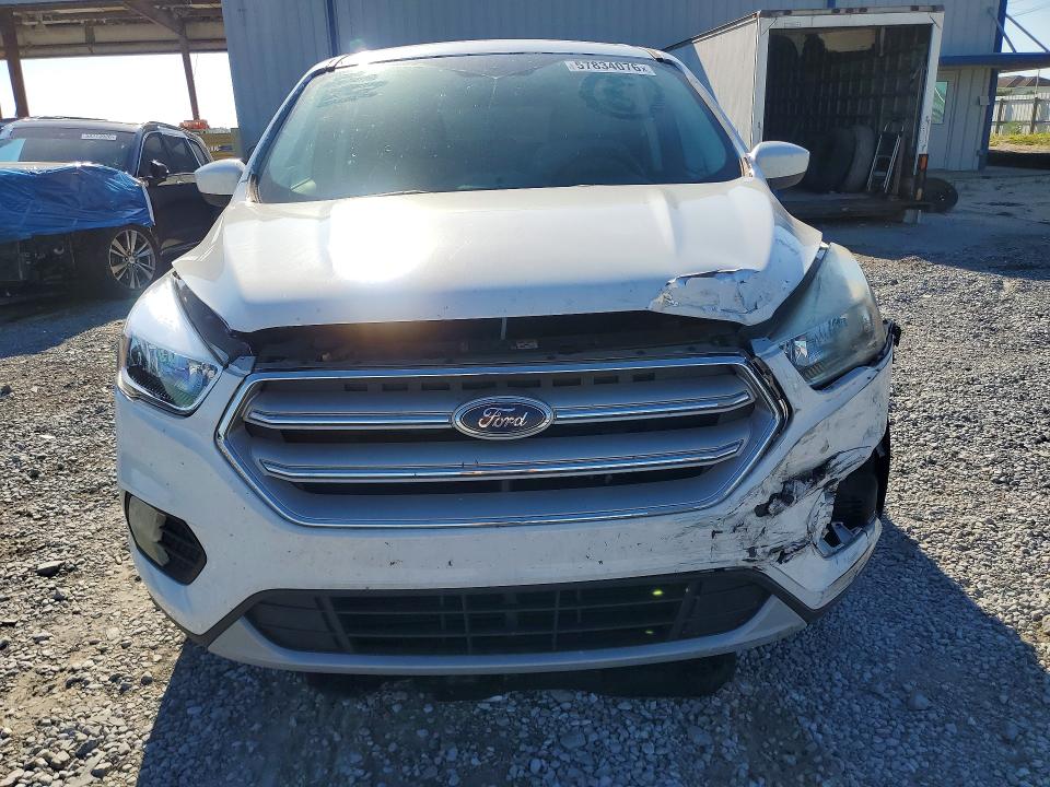 Photo 5 from auction – 2017 FORD ESCAPE with VIN 1FMCU0GD8HUC73181