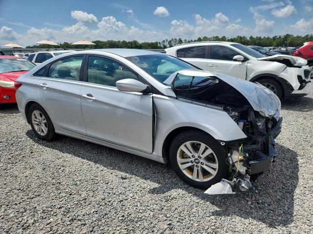 Photo 4 from auction – 2013 HYUNDAI SONATA with VIN 5NPEB4AC9DH751476