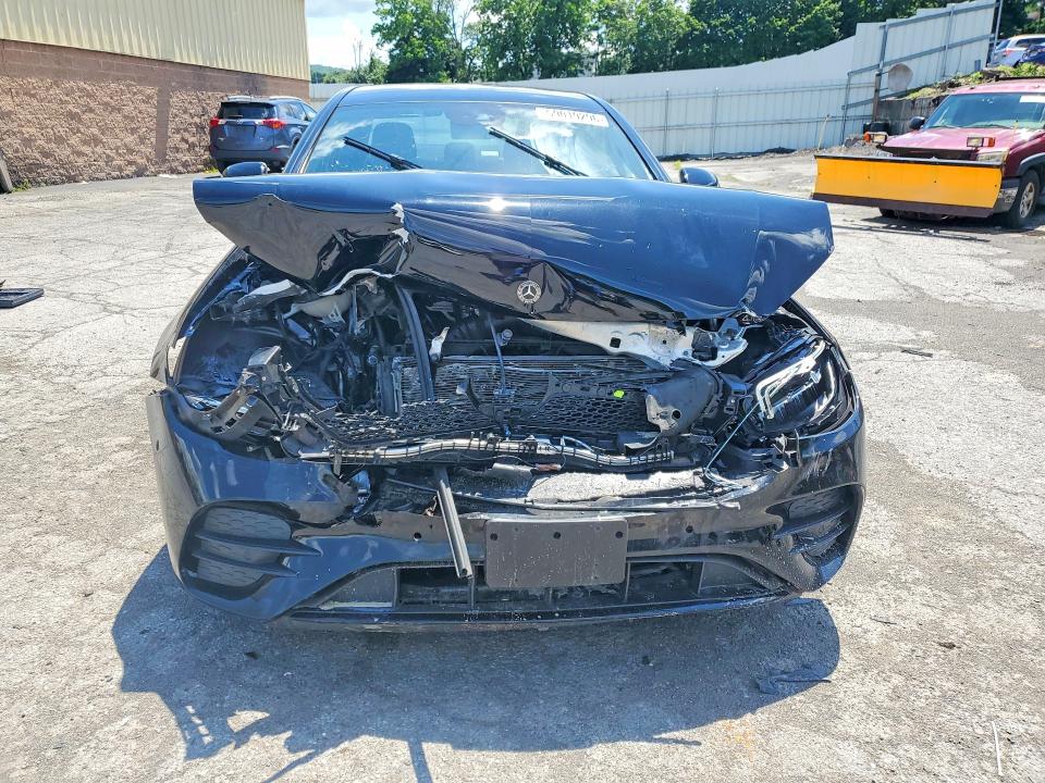 Photo 5 from auction – 2021 MERCEDES-BENZ E with VIN W1KZF8EB3MA928342