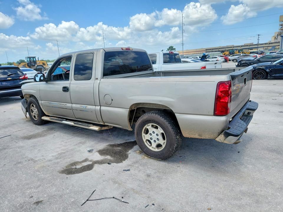 Photo 2 from auction – 2003 CHEVROLET SILVERADO with VIN 2GCEC19V431123309