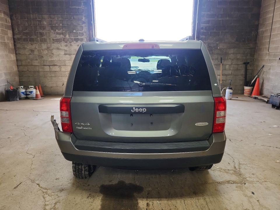 Photo 6 from auction – 2013 JEEP PATRIOT with VIN 1C4NJRFBXDD274286
