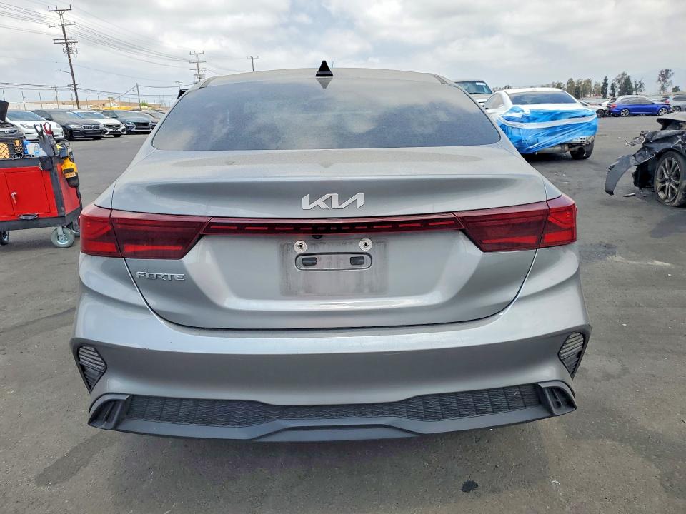 Photo 6 from auction – 2022 KIA FORTE with VIN 3KPF24AD2NE449112