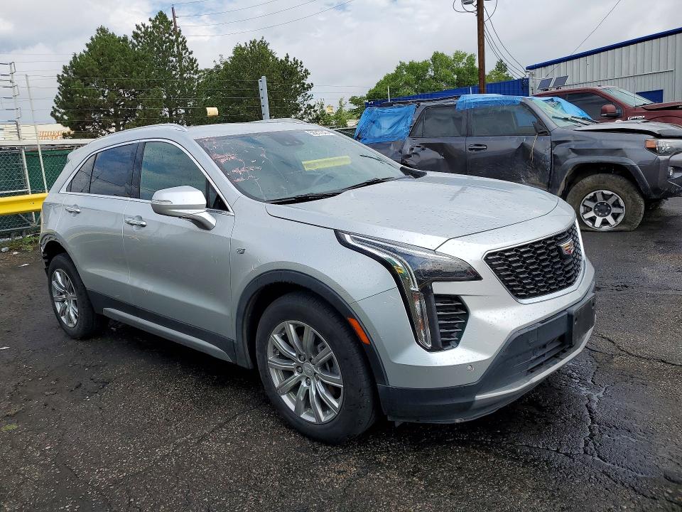 Photo 4 from auction – 2022 CADILLAC XT4 with VIN 1GYFZDR48NF136193