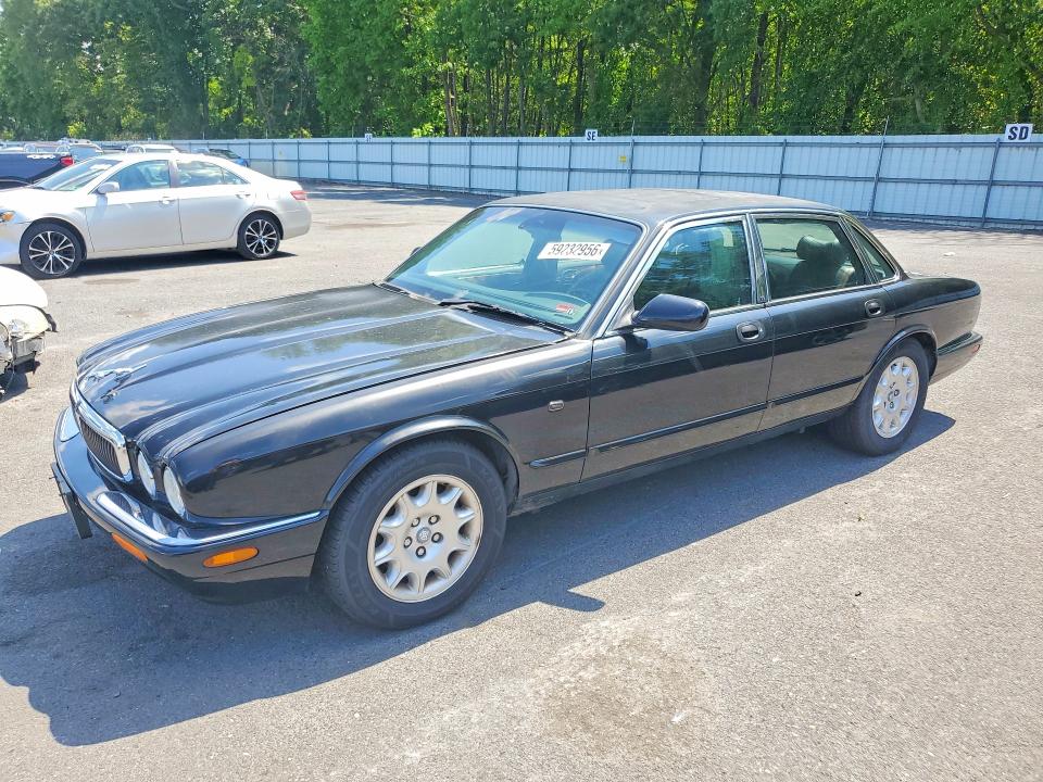 2001 JAGUAR XJ8