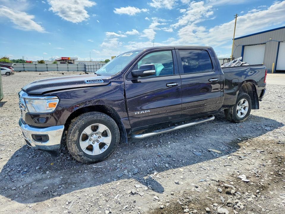 RAM 1500 2019 with VIN 1C6SRFMT2KN555938 - Photo from auction