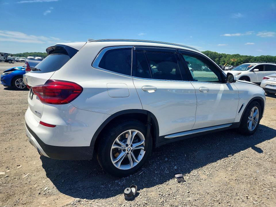 Photo 3 from auction – 2021 BMW X3 with VIN 5UXTY5C07M9E14801