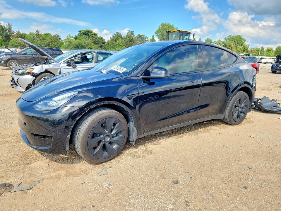 TESLA MODEL Y 2023 with VIN 7SAYGDEE0PF609419 - Photo from auction