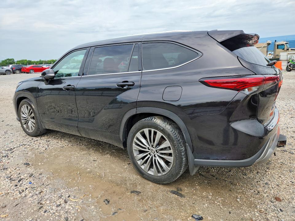 Photo 2 from auction – 2020 TOYOTA HIGHLANDER with VIN 5TDFZRBHXLS037551