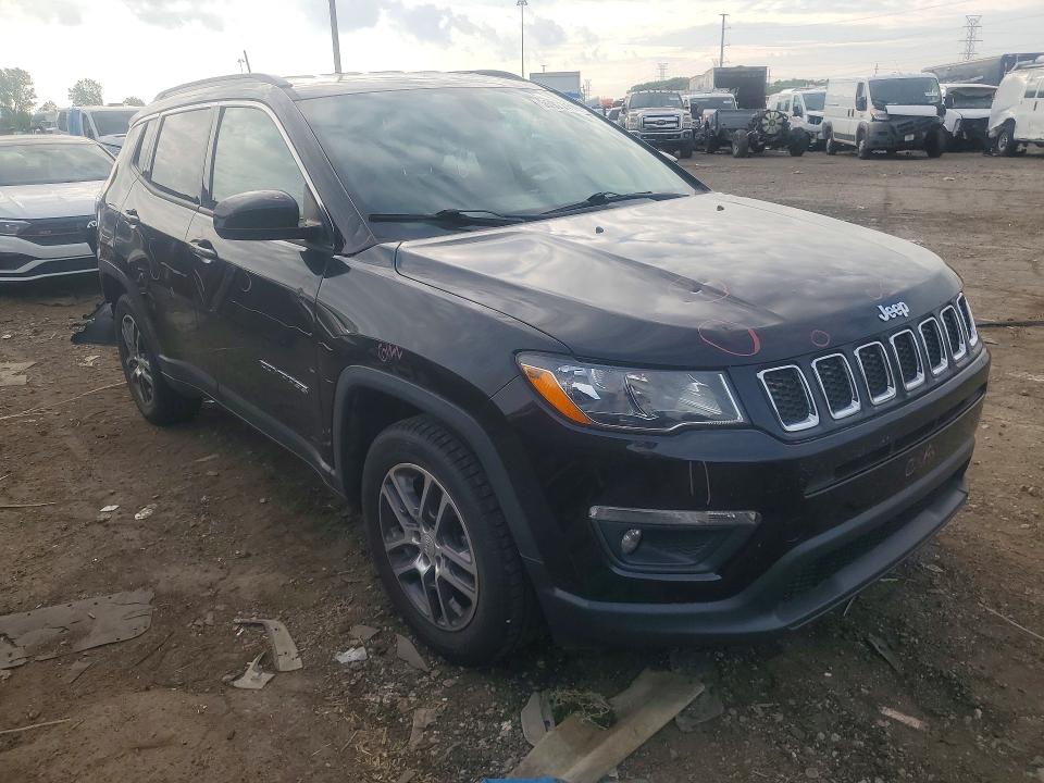 Photo 4 from auction – 2018 JEEP COMPASS with VIN 3C4NJCBB9JT108897