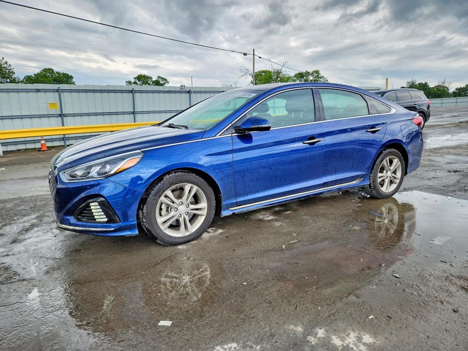 Photo 1 from auction – 2019 HYUNDAI SONATA with VIN 5NPE34AF7KH811744
