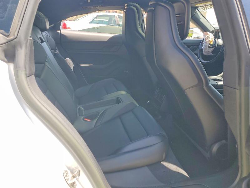 Photo 10 from auction – 2022 PORSCHE TAYCAN with VIN WP0AA2Y15NSA15165