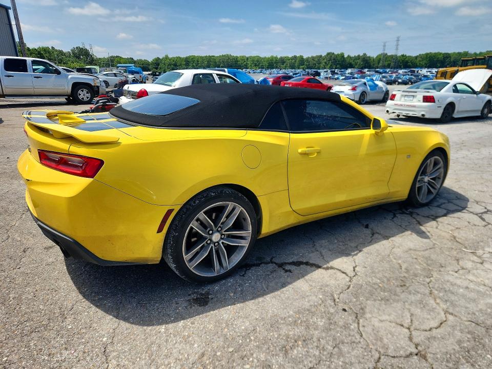 Photo 3 from auction – 2017 CHEVROLET CAMARO with VIN 1G1FB3DS0H0153841
