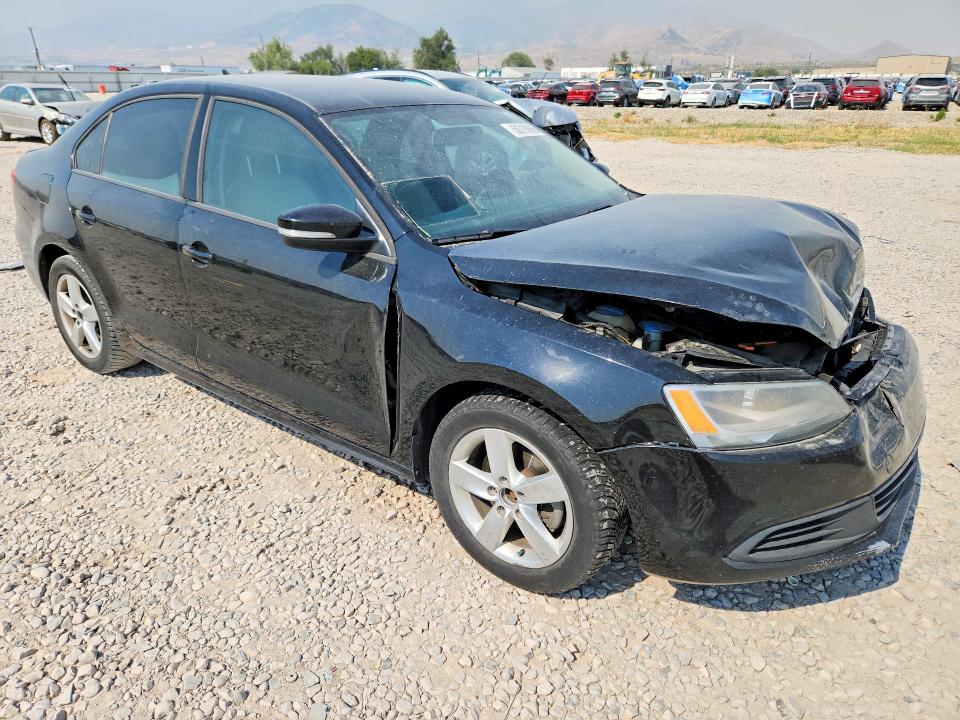 Photo 4 from auction – 2012 VOLKSWAGEN JETTA with VIN 3VW3L7AJ7CM380778