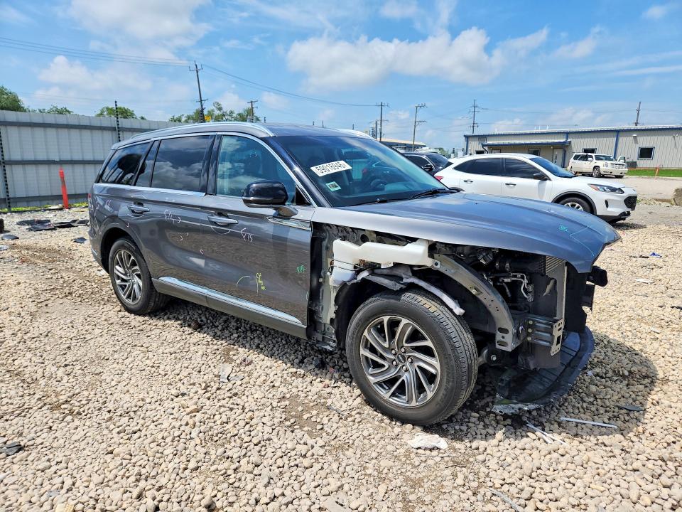 Photo 4 from auction – 2023 LINCOLN AVIATOR with VIN 5LM5J6XC0PGL24386