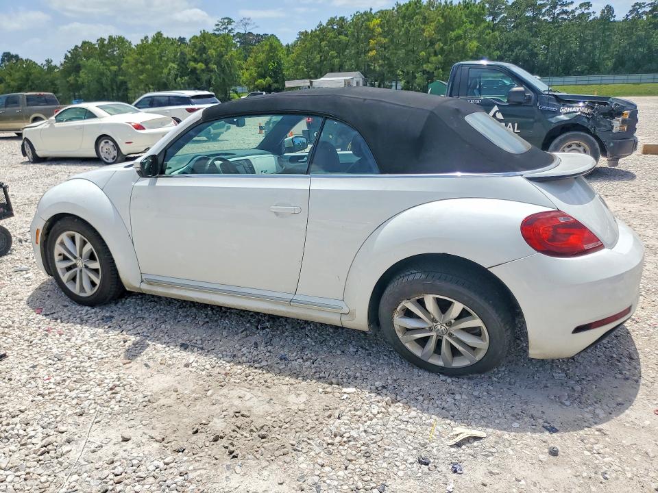 Photo 2 from auction – 2017 VOLKSWAGEN BEETLE with VIN 3VW517AT8HM814665