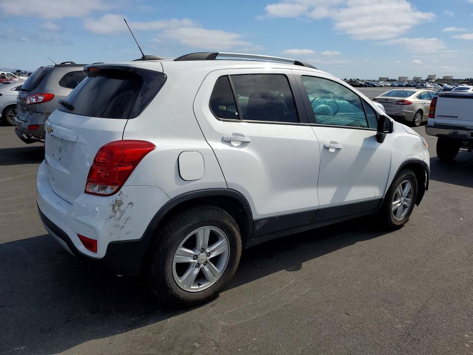 Photo 3 from auction – 2022 CHEVROLET TRAX with VIN KL7CJLSM2NB509186