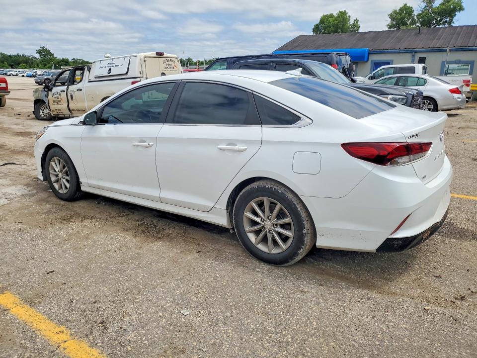 Photo 2 from auction – 2019 HYUNDAI SONATA with VIN 5NPE24AF8KH797470