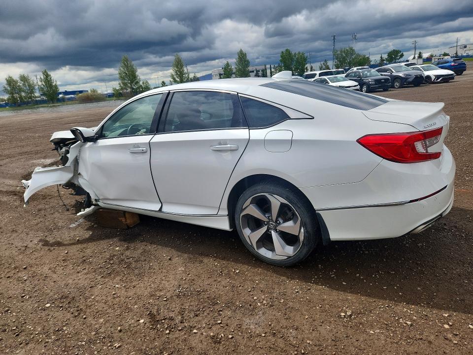 Photo 2 from auction – 2018 HONDA ACCORD with VIN 1HGCV2F98JA801143