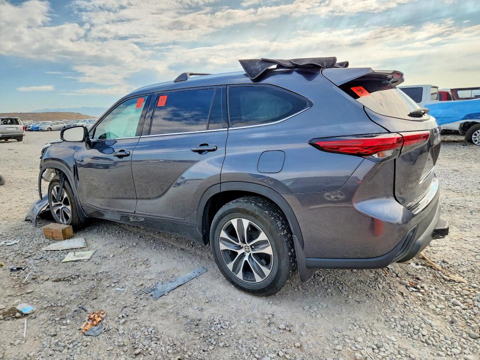 Photo 2 from auction – 2020 TOYOTA HIGHLANDER with VIN 5TDGZRBH8LS518984