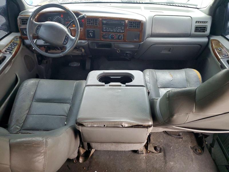 Foto 8 de la subasta – 2002 FORD F350 con VIN 1FTSW31F02EB32600