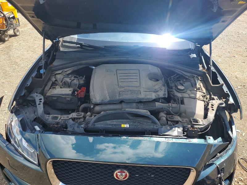 Photo 12 from auction – 2018 JAGUAR F-PACE with VIN SADCJ2FX2JA320236
