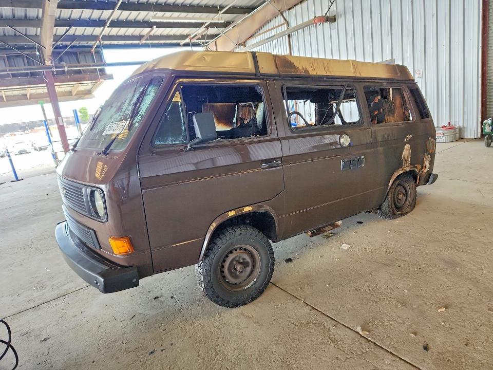 VOLKSWAGEN VANAGON 1985 with VIN WV2ZB0256FH052271 - Photo from auction