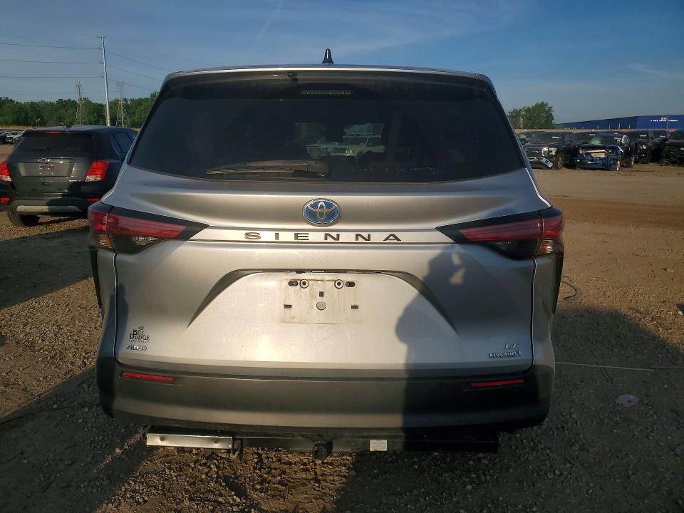 Photo 6 from auction – 2021 TOYOTA SIENNA with VIN 5TDKSKFC9MS028043