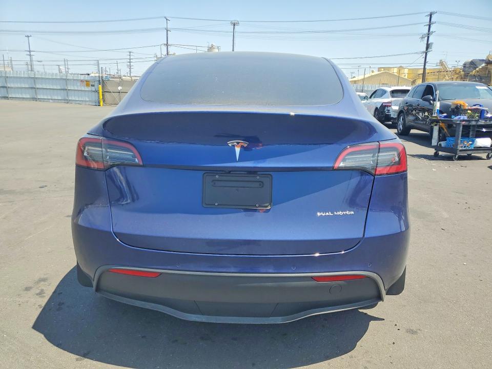 Photo 6 from auction – 2022 TESLA MODEL Y with VIN 7SAYGDEE2NF425872