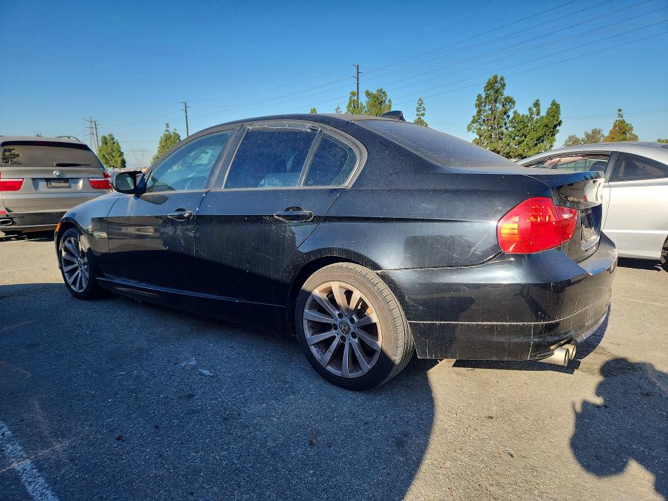 Photo 2 from auction – 2011 BMW 328 with VIN WBAPH5G59BNN59443