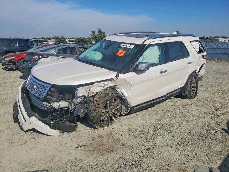 FORD EXPLORER 2017 with VIN 1FM5K8HTXHGE12650 - Photo from auction