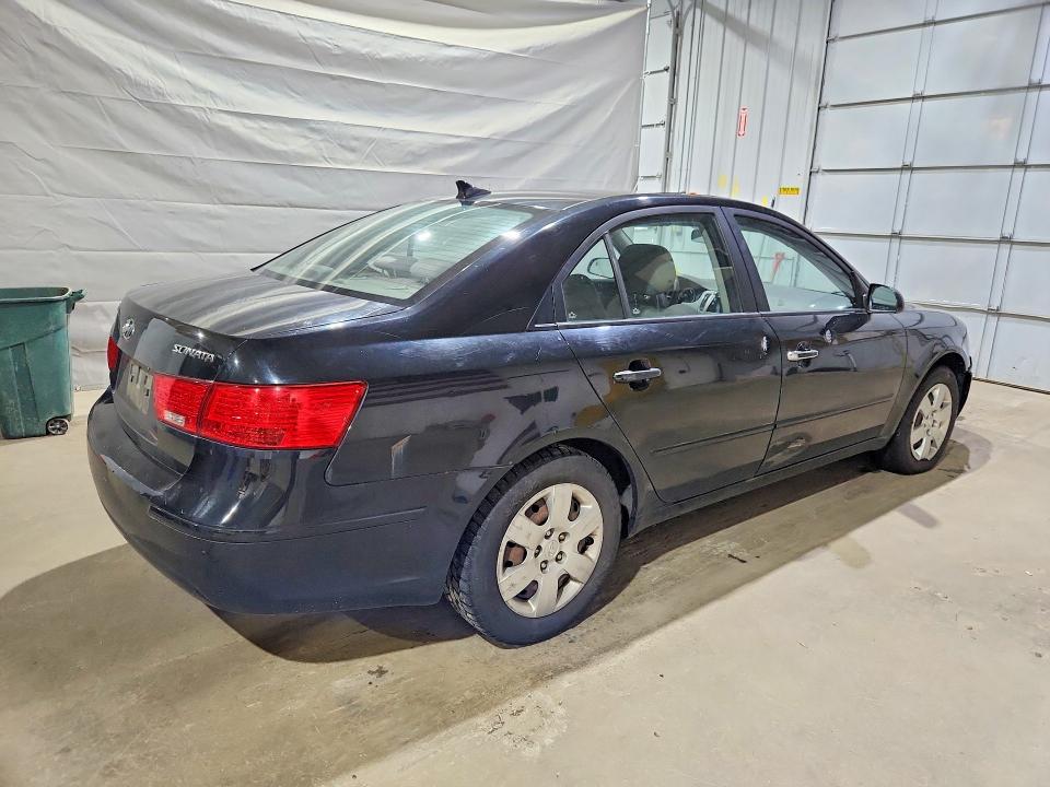 Photo 3 from auction – 2010 HYUNDAI SONATA with VIN 5NPET4AC9AH590796