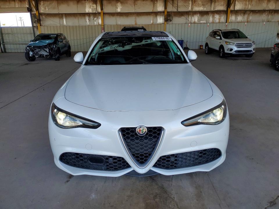 Photo 5 from auction – 2017 ALFA ROMEO GIULIA with VIN ZARFAECN0H7549248