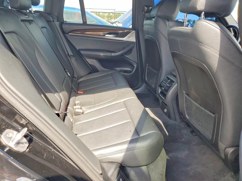 Foto 11 de la subasta – 2019 BMW X3 con VIN 5UXTR7C58KLF34398