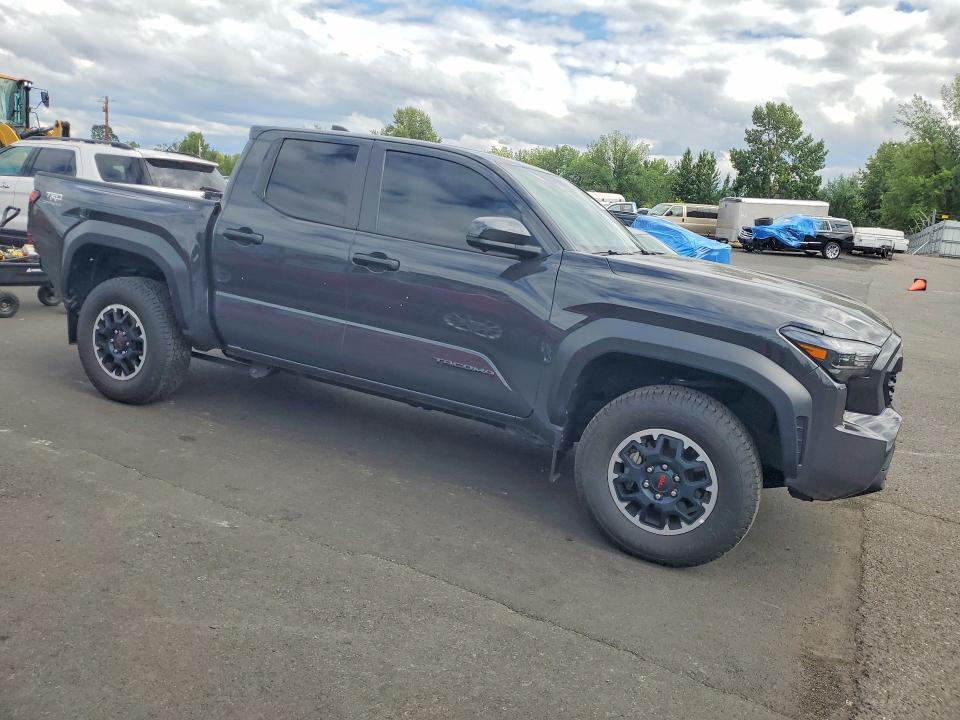 Photo 4 from auction – 2024 TOYOTA TACOMA with VIN 3TMLB5JN3RM057561