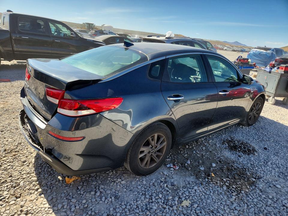 Photo 3 from auction – 2020 KIA OPTIMA with VIN 5XXGT4L32LG446964