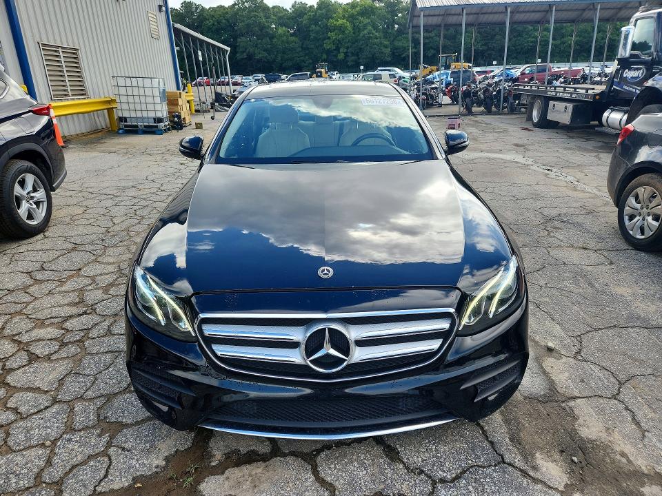 Photo 5 from auction – 2020 MERCEDES-BENZ E with VIN W1KZF6JB0LA802237