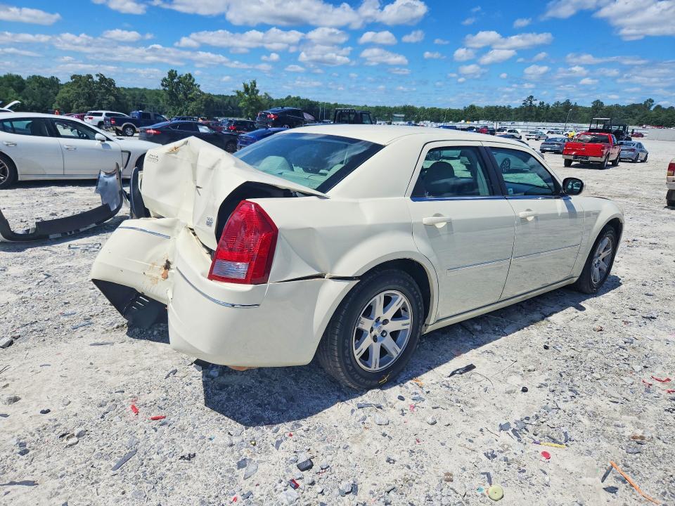 Photo 3 from auction – 2006 CHRYSLER 300 with VIN 2C3KA53G36H486856