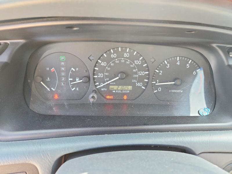 Photo 9 from auction – 2000 TOYOTA CAMRY with VIN 4T1BG22K1YU010387