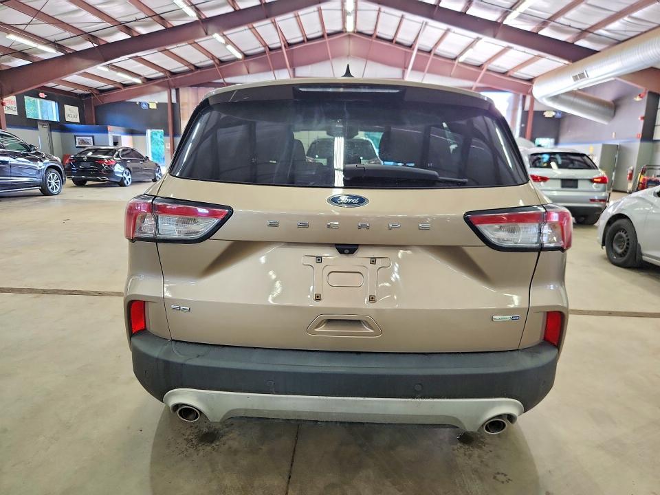 Photo 6 from auction – 2020 FORD ESCAPE with VIN 1FMCU9G64LUB44160