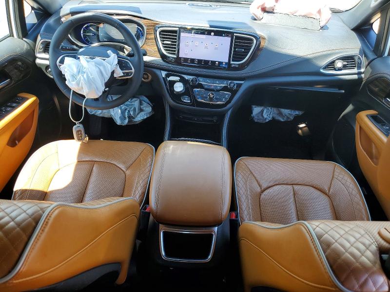 Photo 8 from auction – 2023 CHRYSLER PACIFICA with VIN 2C4RC1N79PR503021