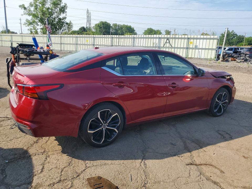 Photo 3 from auction – 2024 NISSAN ALTIMA with VIN 1N4BL4CV3RN302225