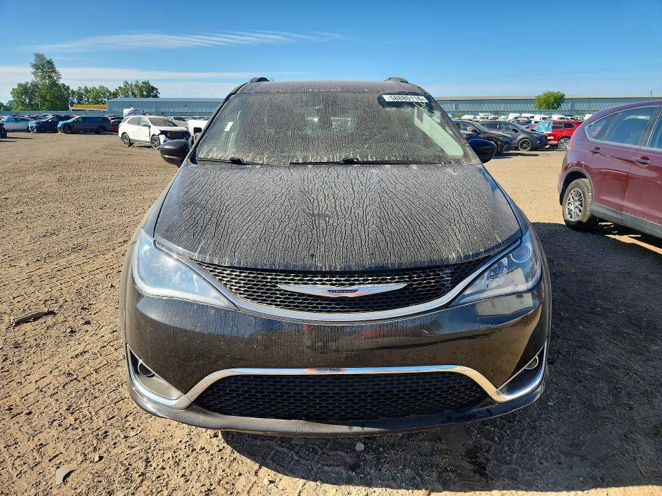 Photo 5 from auction – 2017 CHRYSLER PACIFICA with VIN 2C4RC1EG8HR533404