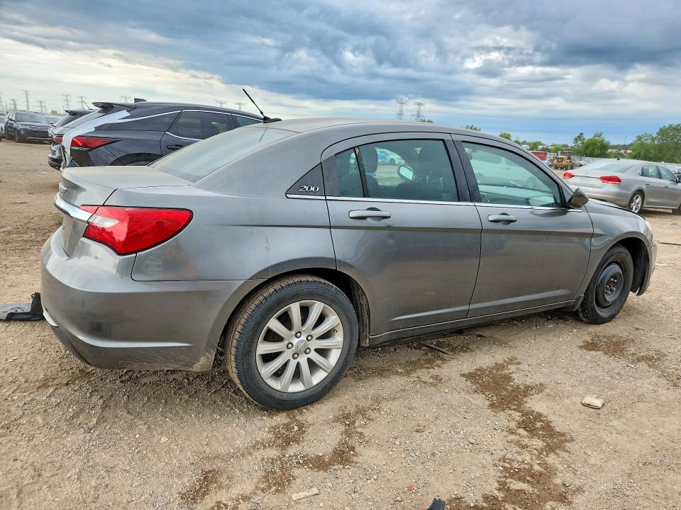Photo 3 from auction – 2013 CHRYSLER 200 with VIN 1C3CCBBB3DN593784
