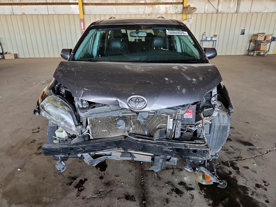 Photo 5 from auction – 2016 TOYOTA SIENNA with VIN 5TDXK3DC7GS743079