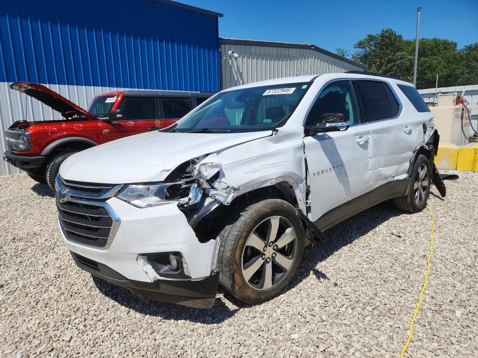 CHEVROLET TRAVERSE 2020 with VIN 1GNERHKW9LJ225566 - Photo from auction