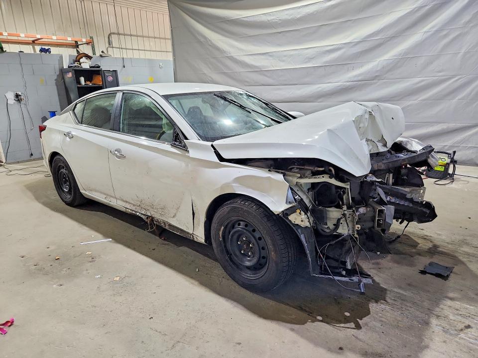 Photo 4 from auction – 2019 NISSAN ALTIMA with VIN 1N4BL4BV0KC195041