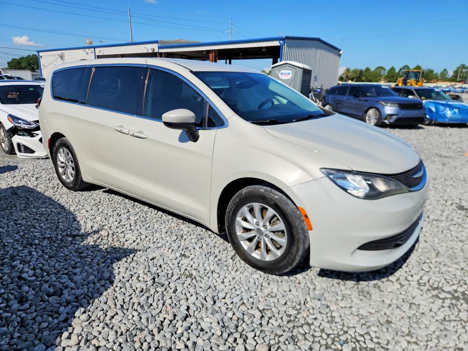 Photo 4 from auction – 2017 CHRYSLER PACIFICA with VIN 2C4RC1DG5HR579015